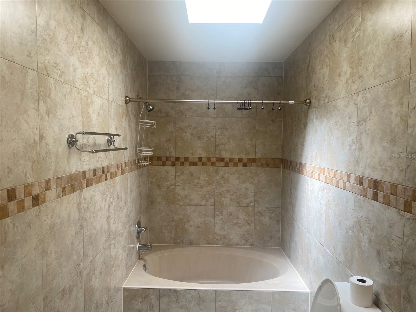Image 11 of 20 For 1768 Foxhall Circle 1768