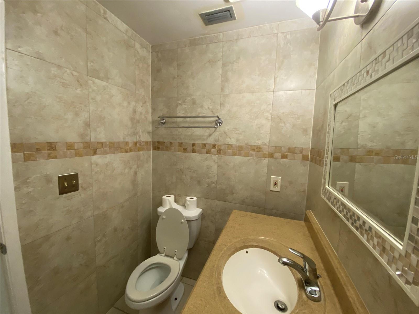 Image 16 of 20 For 1768 Foxhall Circle 1768
