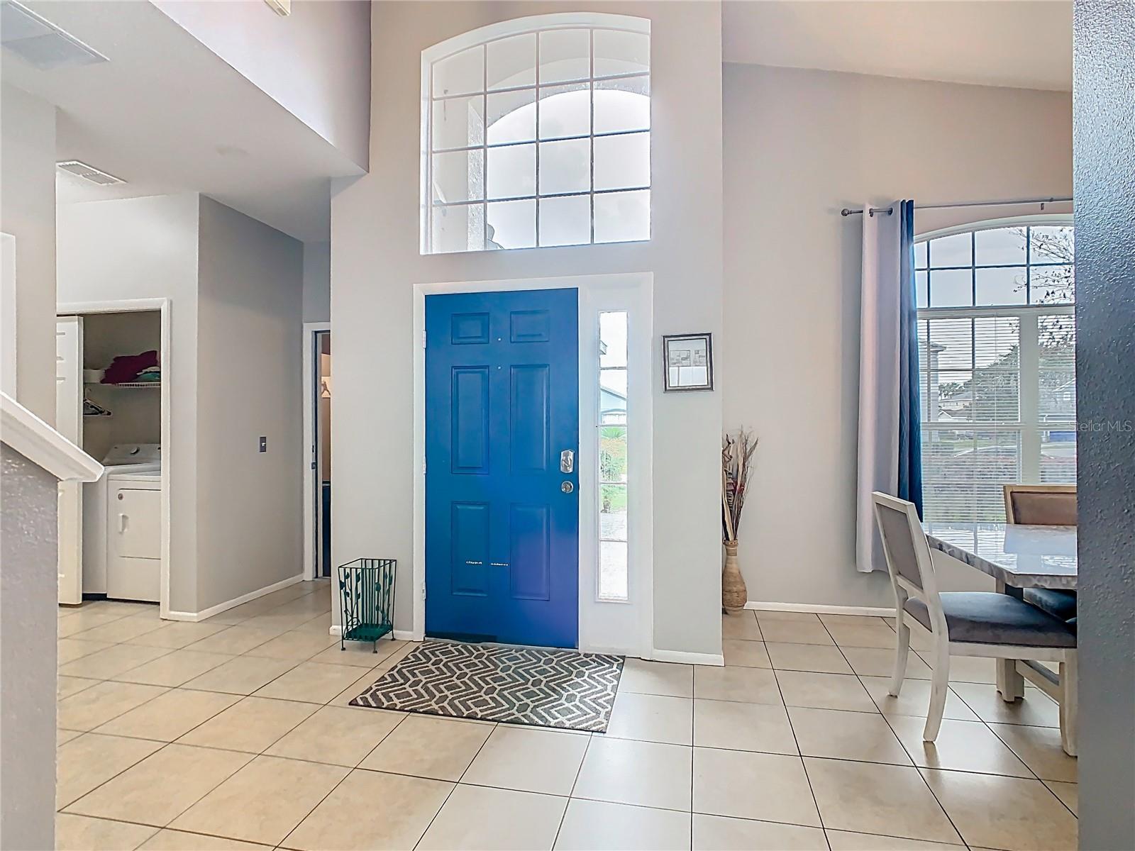Image 7 of 52 For 824 Bloomingdale Drive