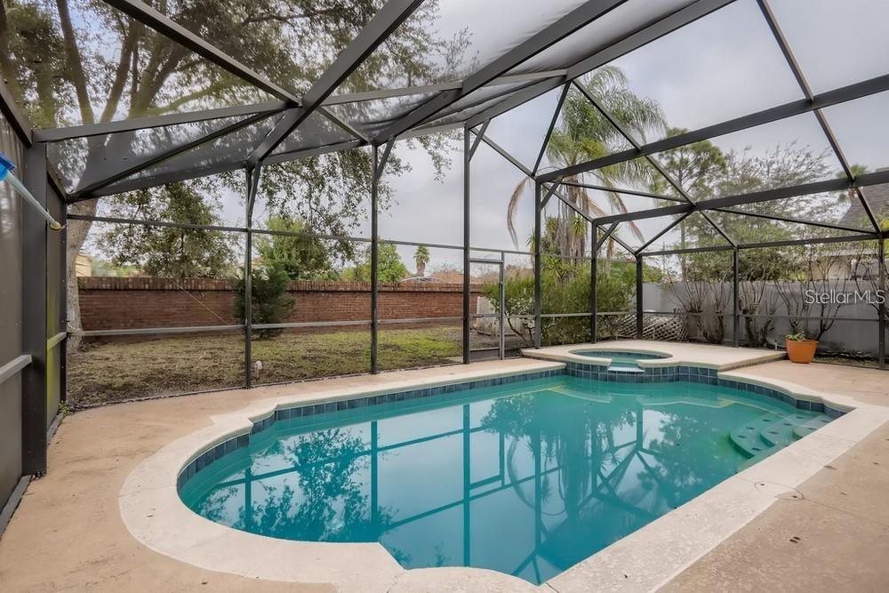 Image 15 of 16 For 5162 Hook Hollow Circle