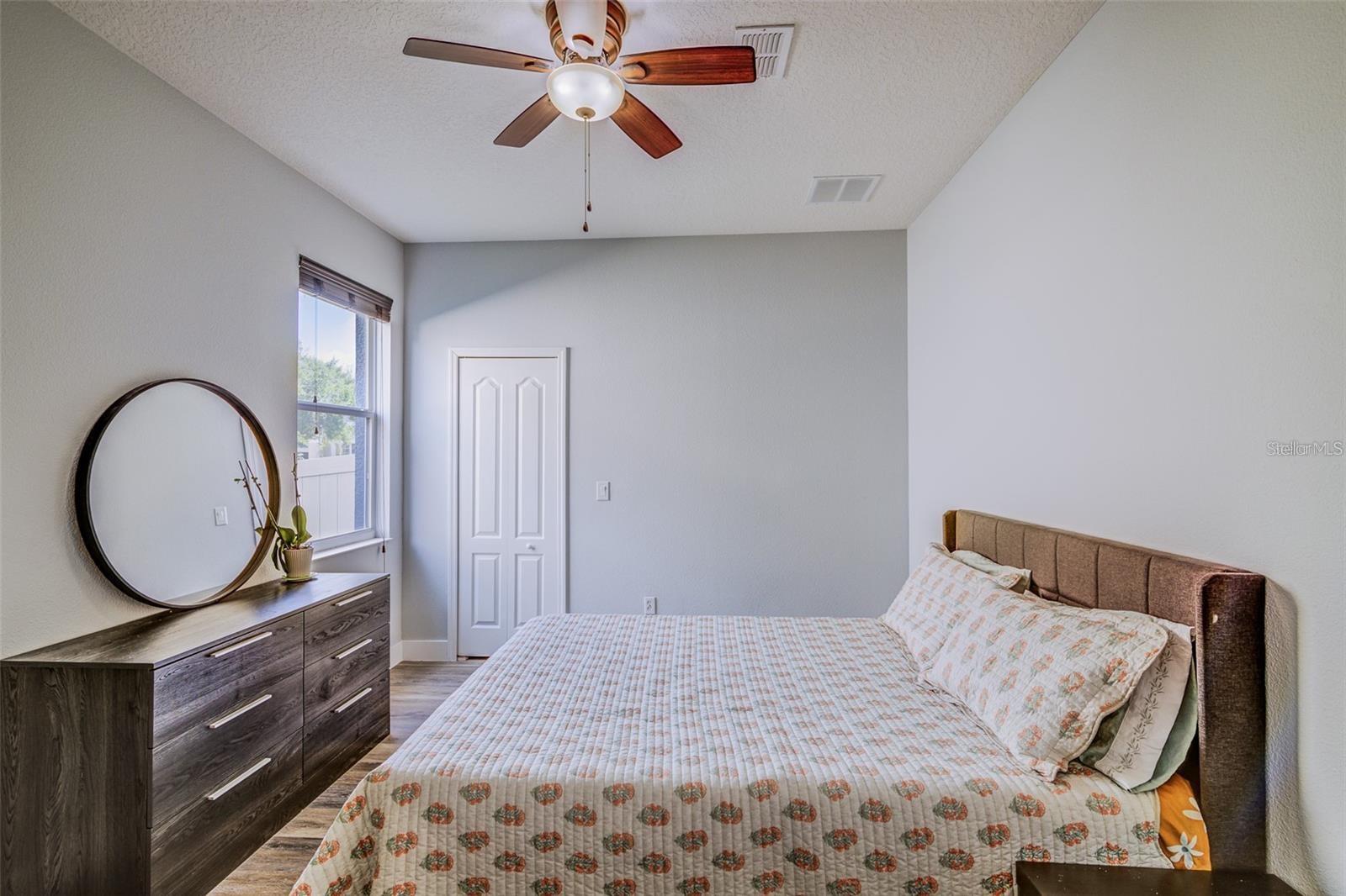 Image 17 of 21 For 12715 Moss Park Ridge Drive