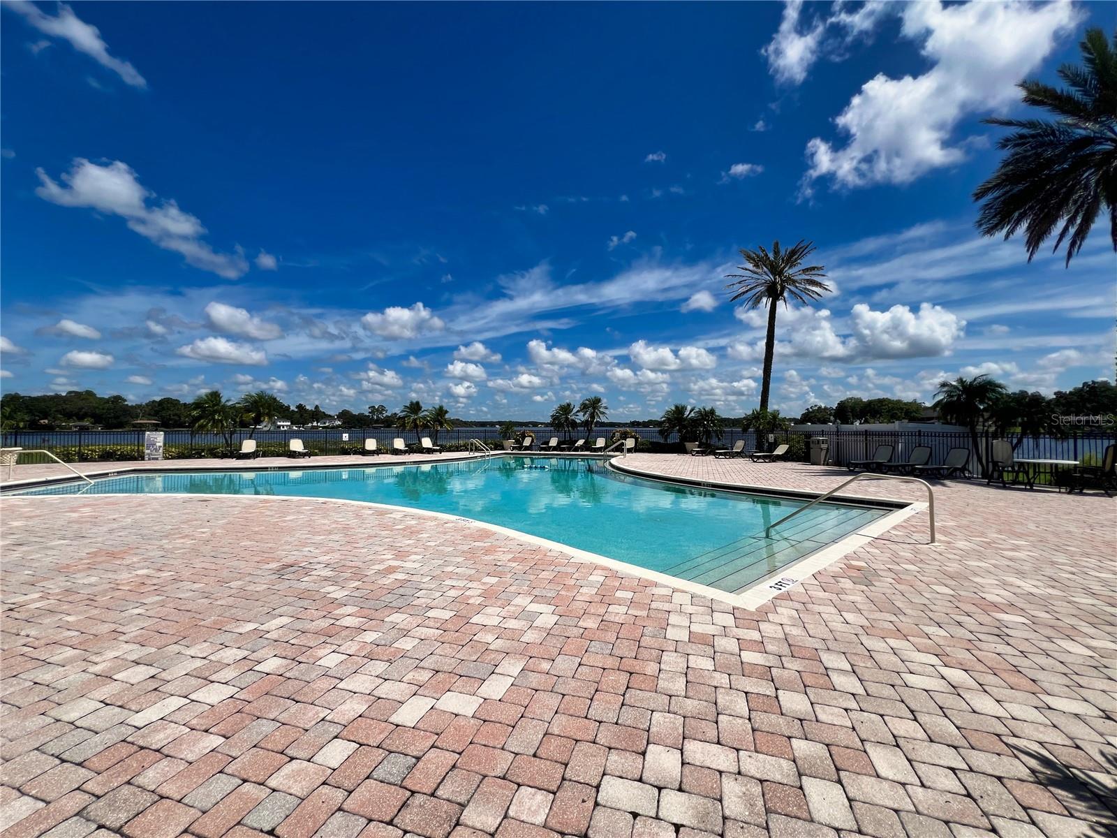 Listing photo id 12 for 13824 Orange Sunset Drive 202
