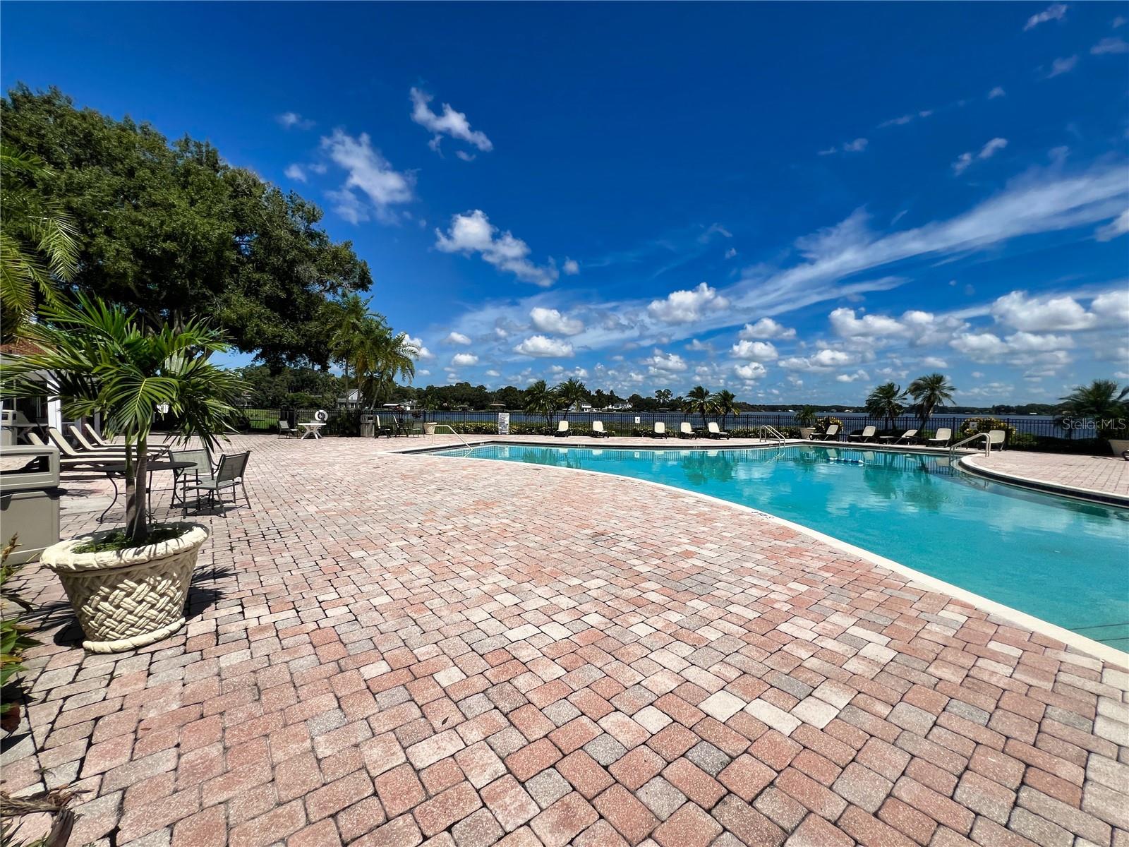 Listing photo id 13 for 13824 Orange Sunset Drive 202