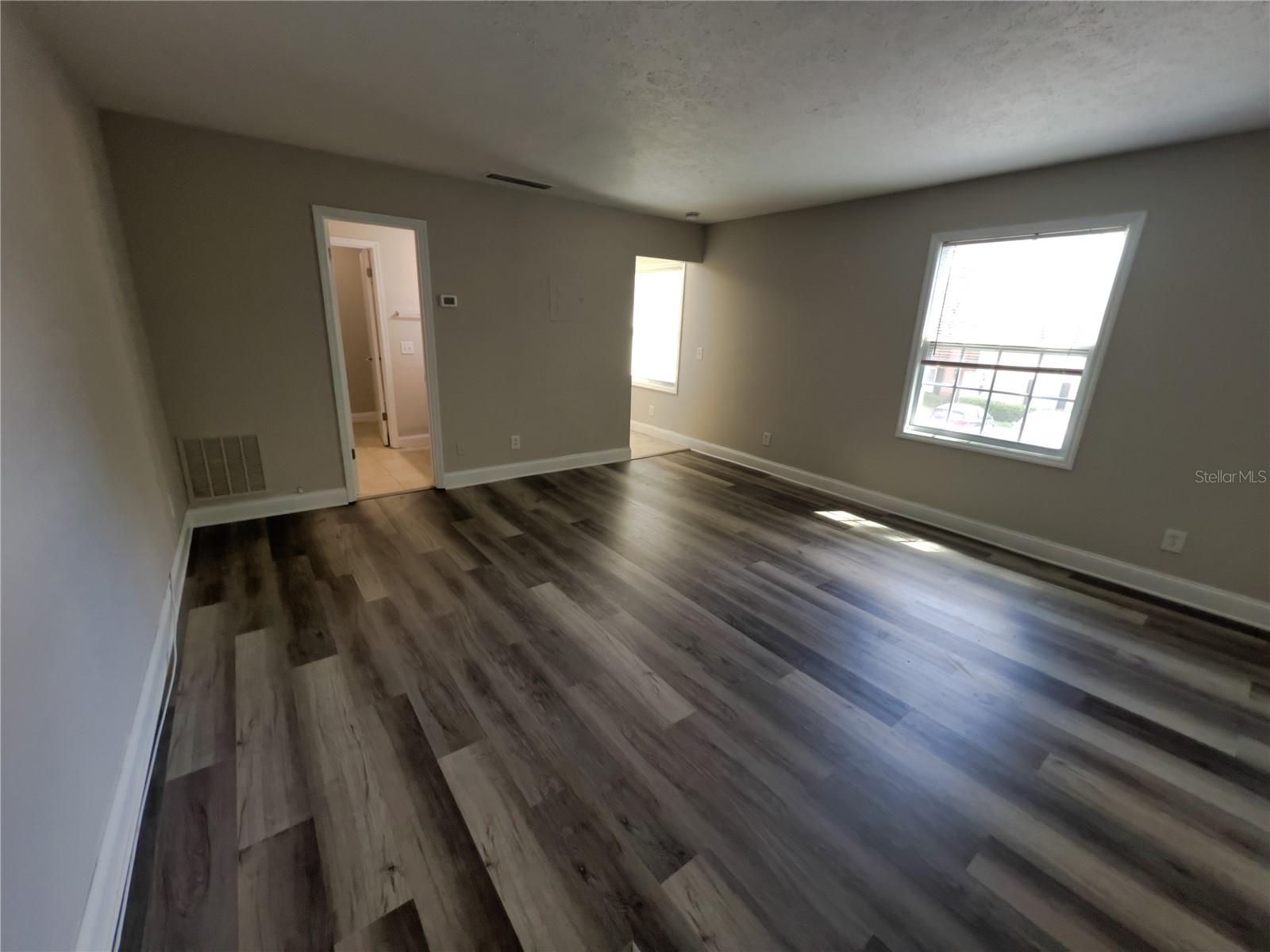 Listing photo id 1 for 13824 Orange Sunset Drive 202