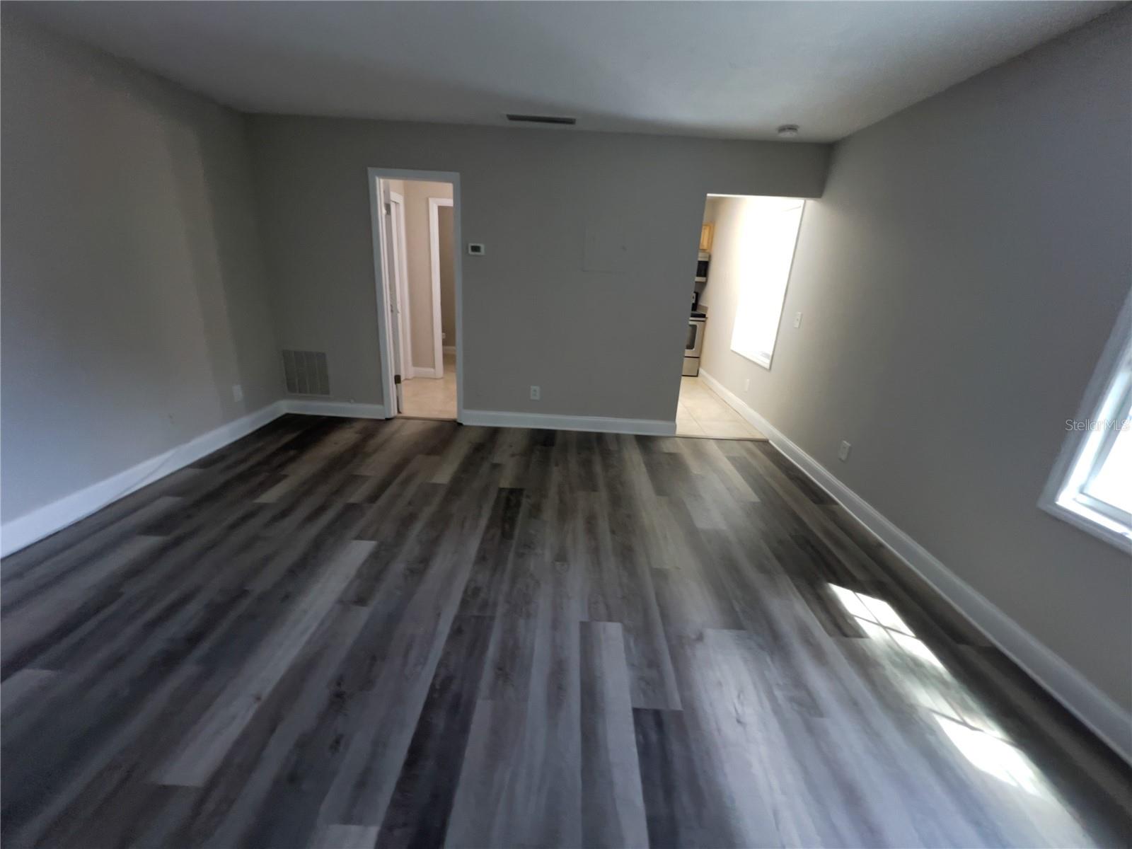 Listing photo id 2 for 13824 Orange Sunset Drive 202