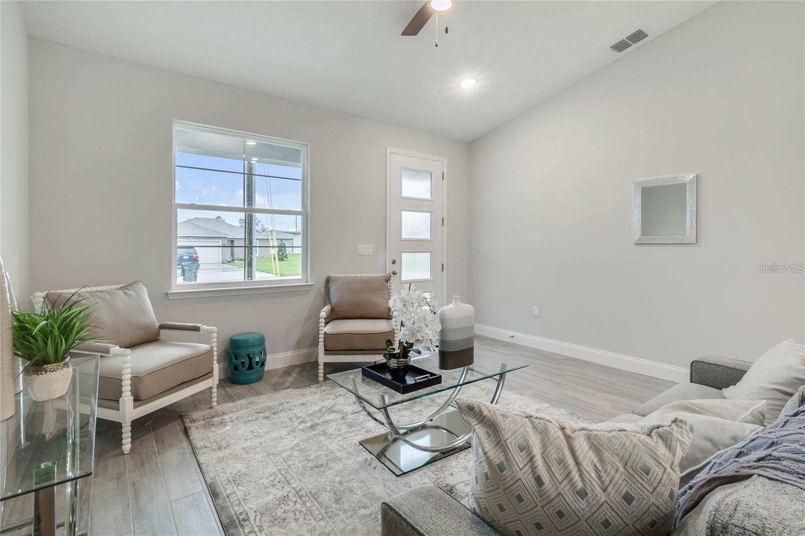 Image 9 of 23 For 515 Everest Way
