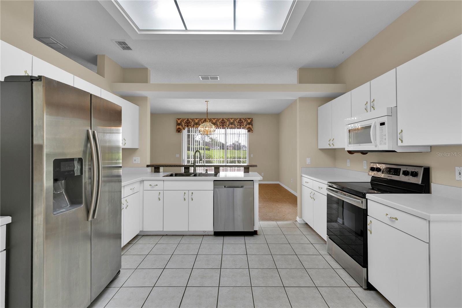 Image 10 of 30 For 4065 Kingsley Street