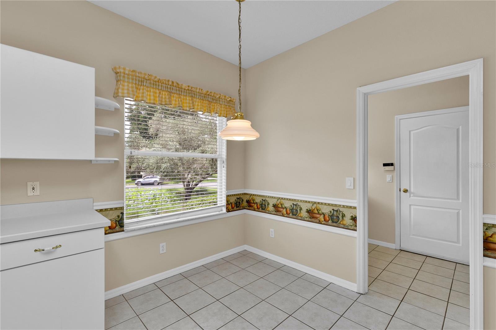 Image 13 of 30 For 4065 Kingsley Street