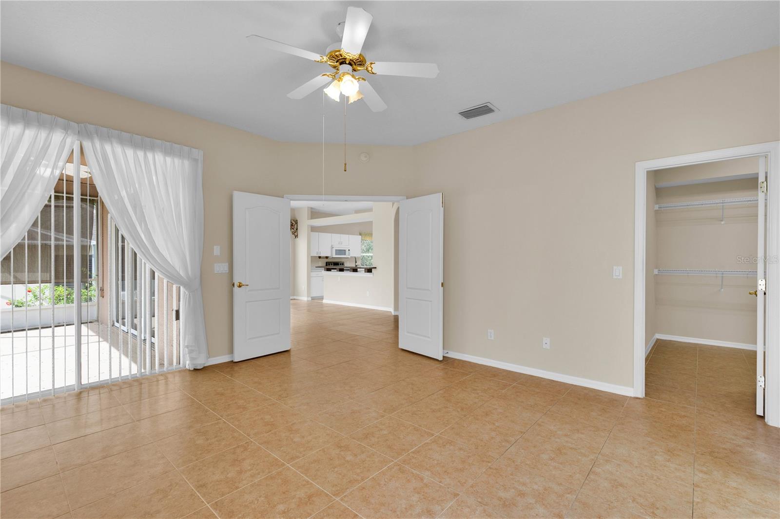 Image 14 of 30 For 4065 Kingsley Street