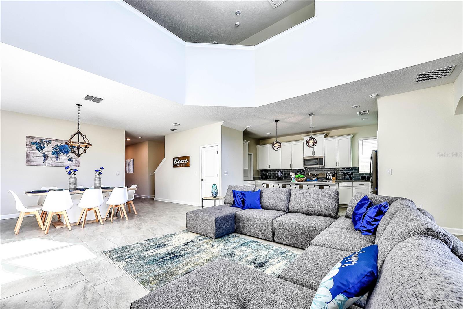 Listing photo id 11 for 8974 Cabot Cliffs Drive
