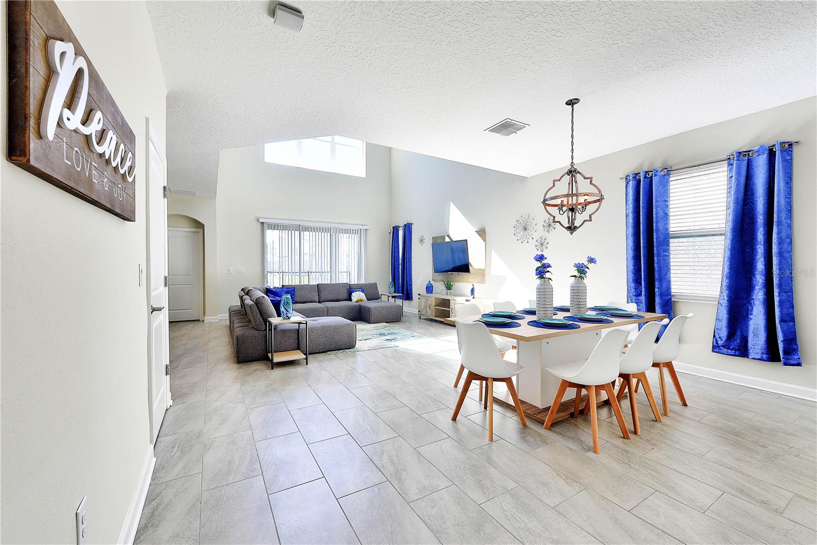 Listing photo id 3 for 8974 Cabot Cliffs Drive