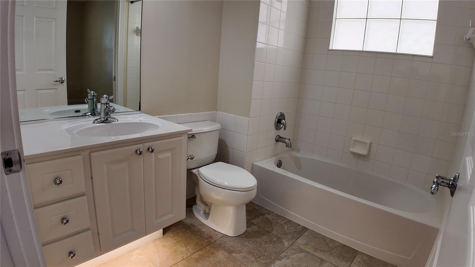 Image 16 of 45 For 8561 Insular Lane