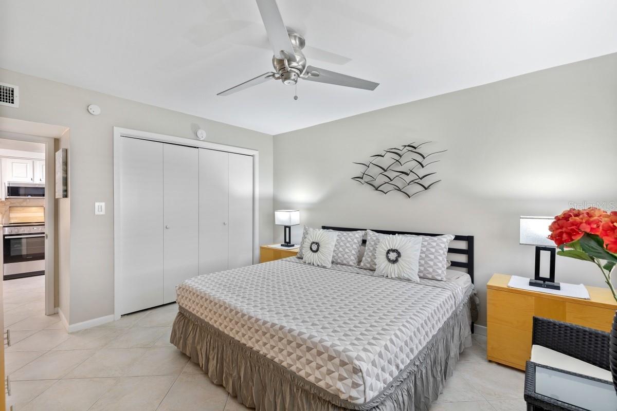 Image 17 of 35 For 10365 Paradise Boulevard 21