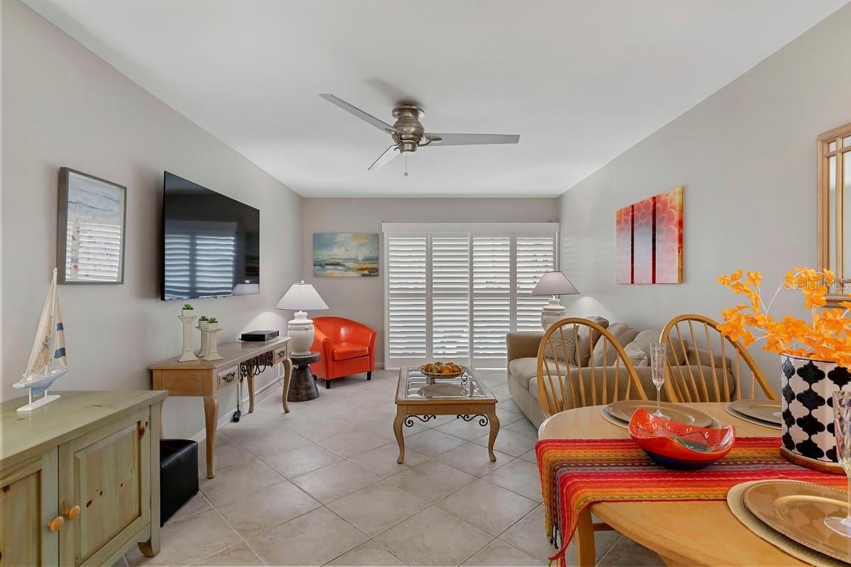 Image 9 of 35 For 10365 Paradise Boulevard 21