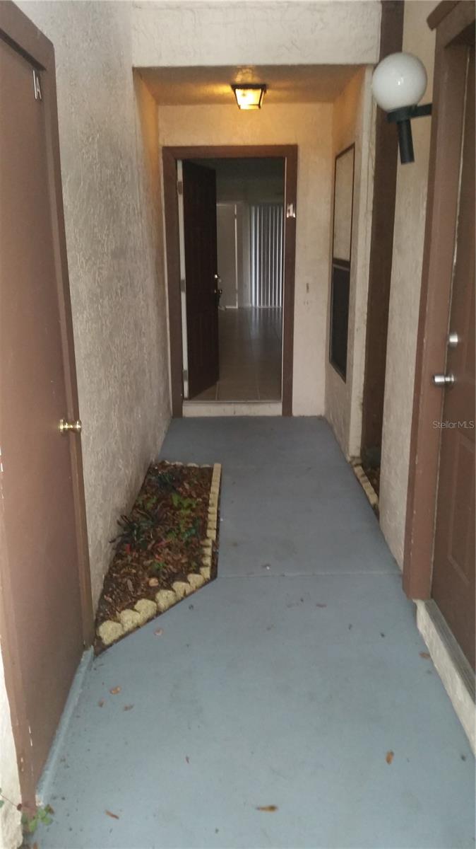 Image 3 of 45 For 2912 Semoran Boulevard 1