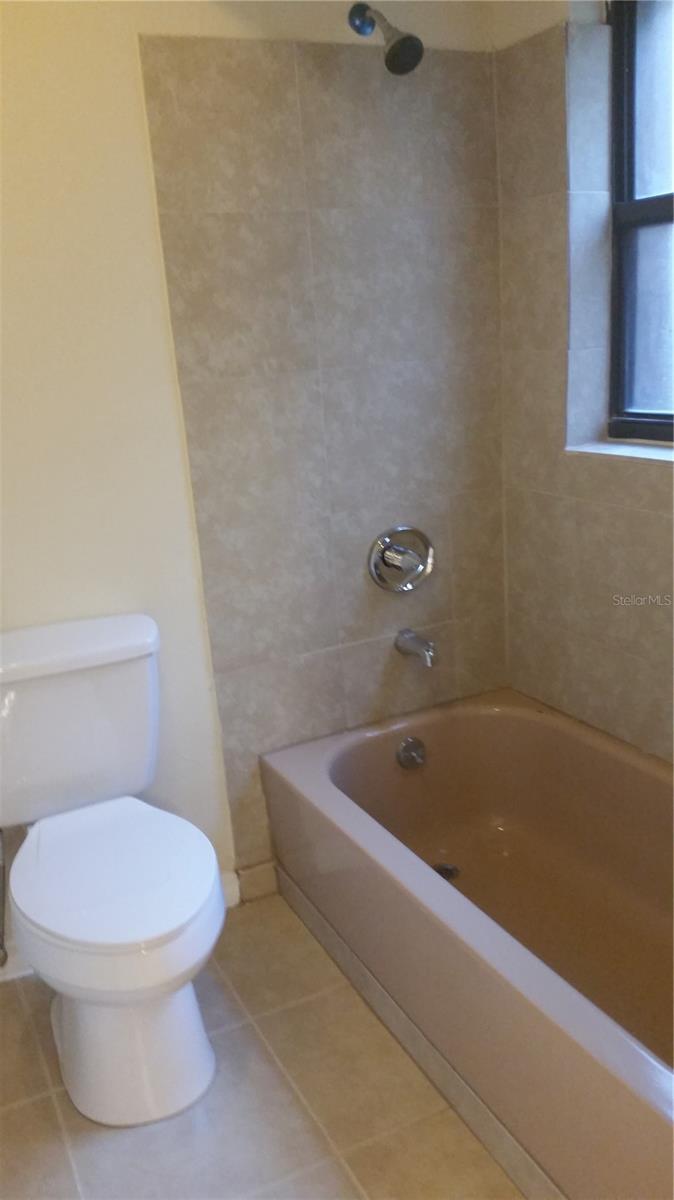 Image 37 of 45 For 2912 Semoran Boulevard 1