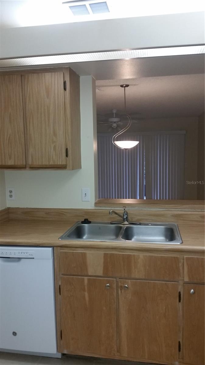 Image 7 of 45 For 2912 Semoran Boulevard 1
