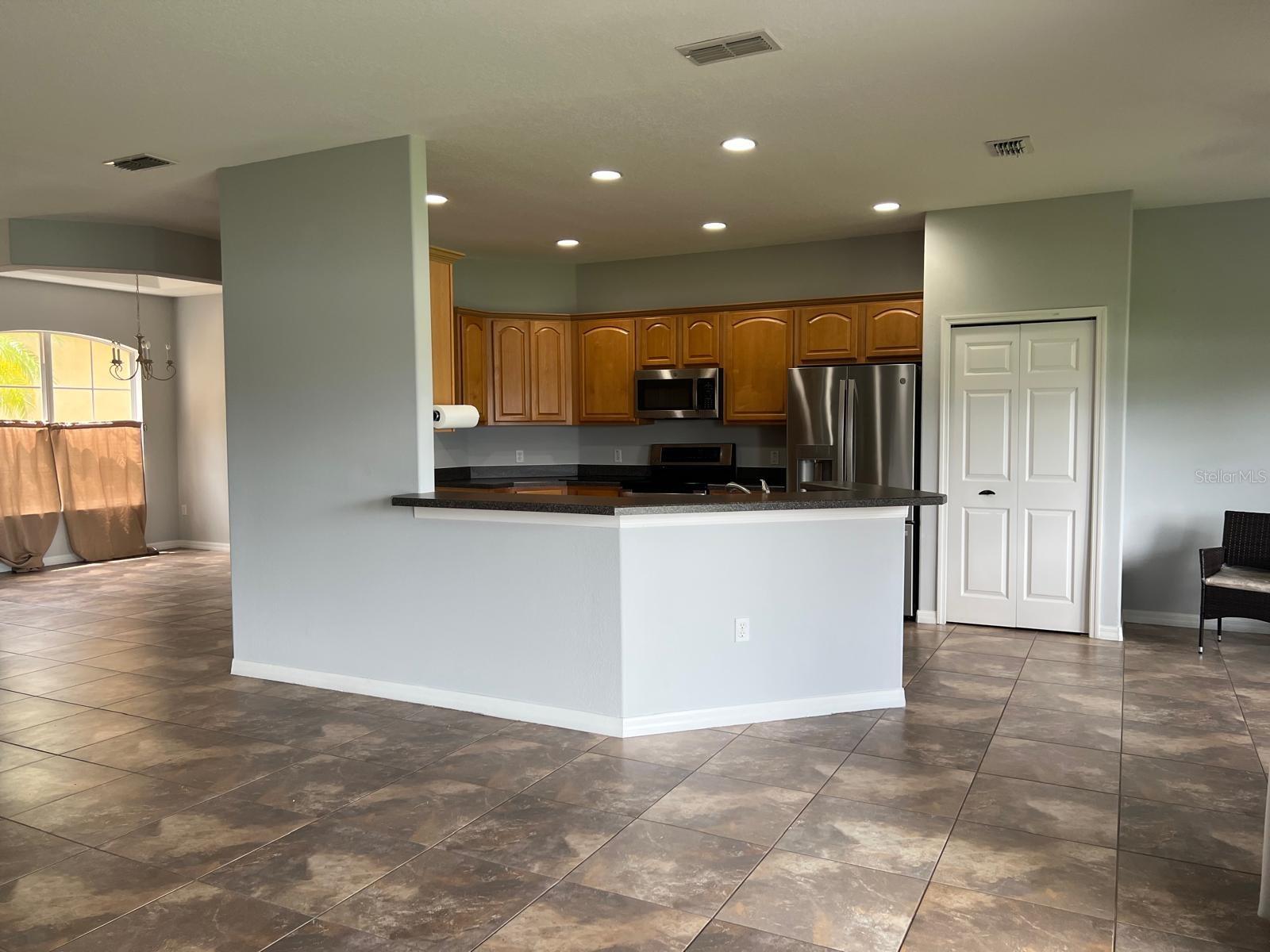 Image 12 of 67 For 3535 Somerset Circle