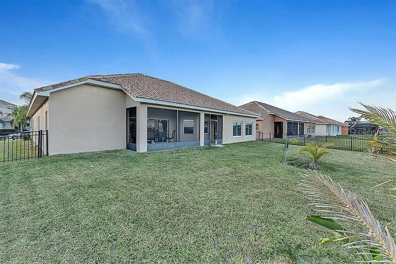 Image 5 of 67 For 3535 Somerset Circle
