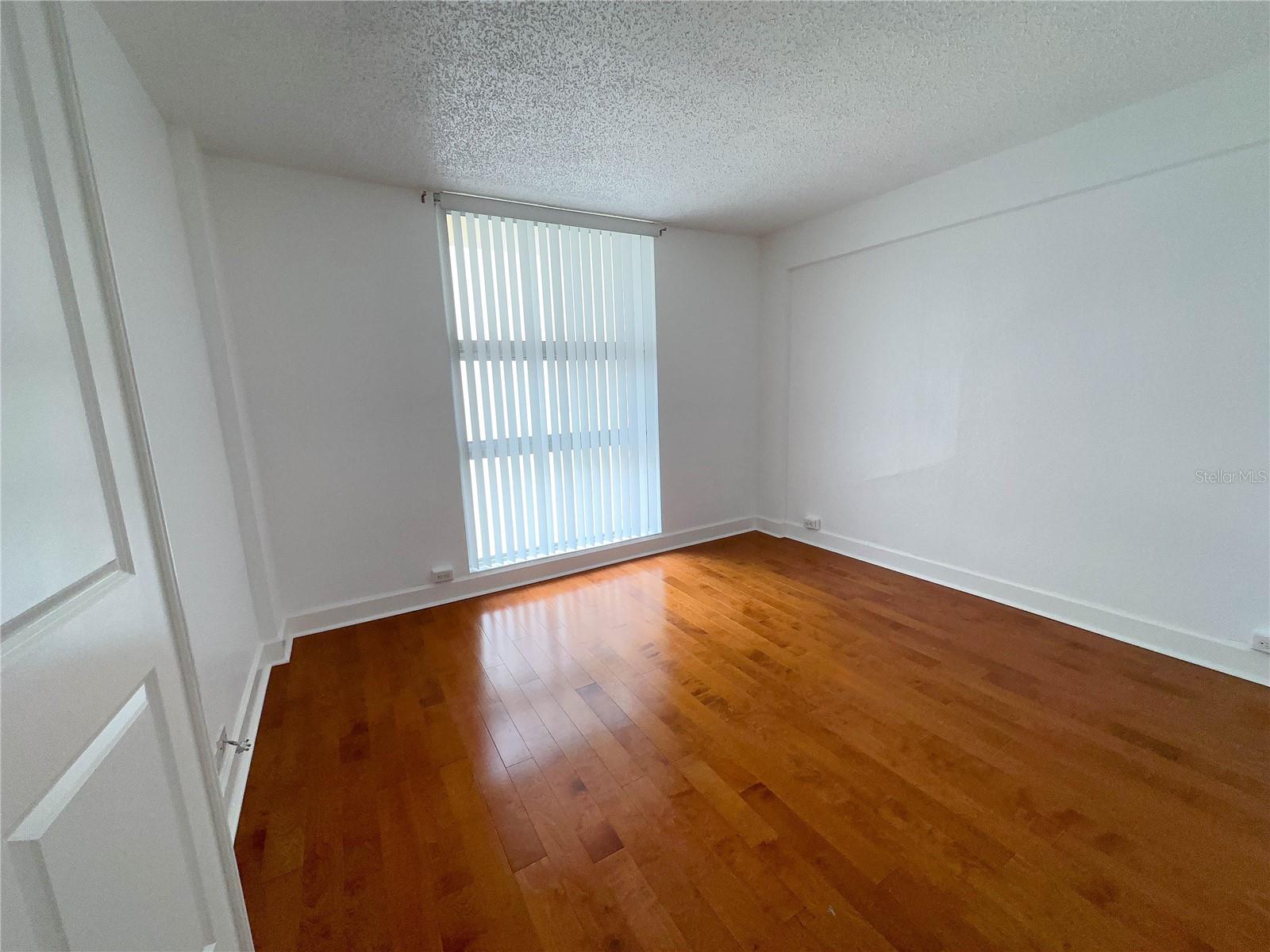 Image 14 of 22 For 151 Washington Street 628