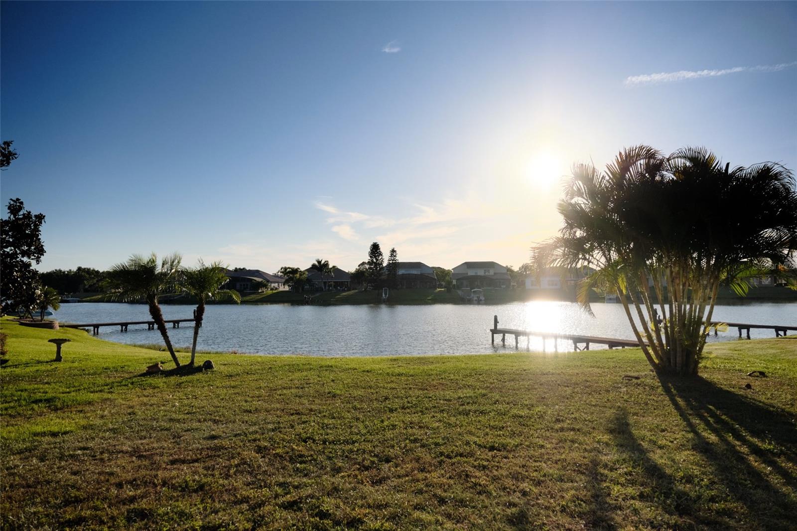 Image 18 of 35 For 3600 Harbor Isles Court