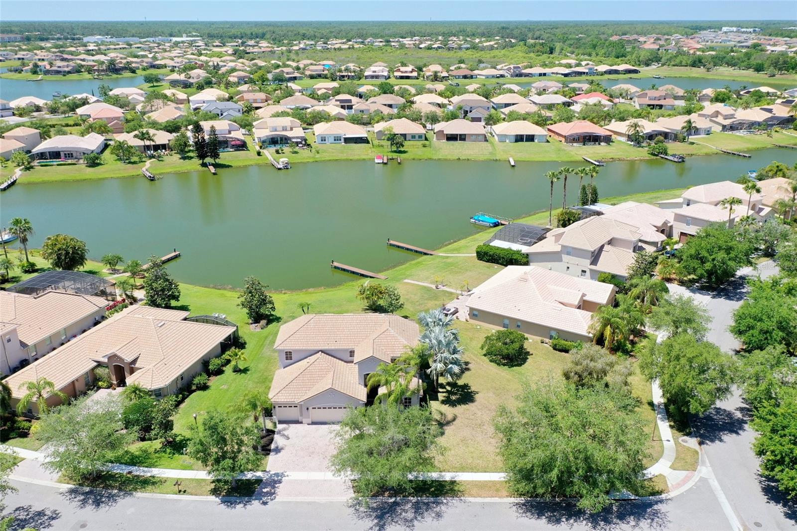 Image 3 of 35 For 3600 Harbor Isles Court