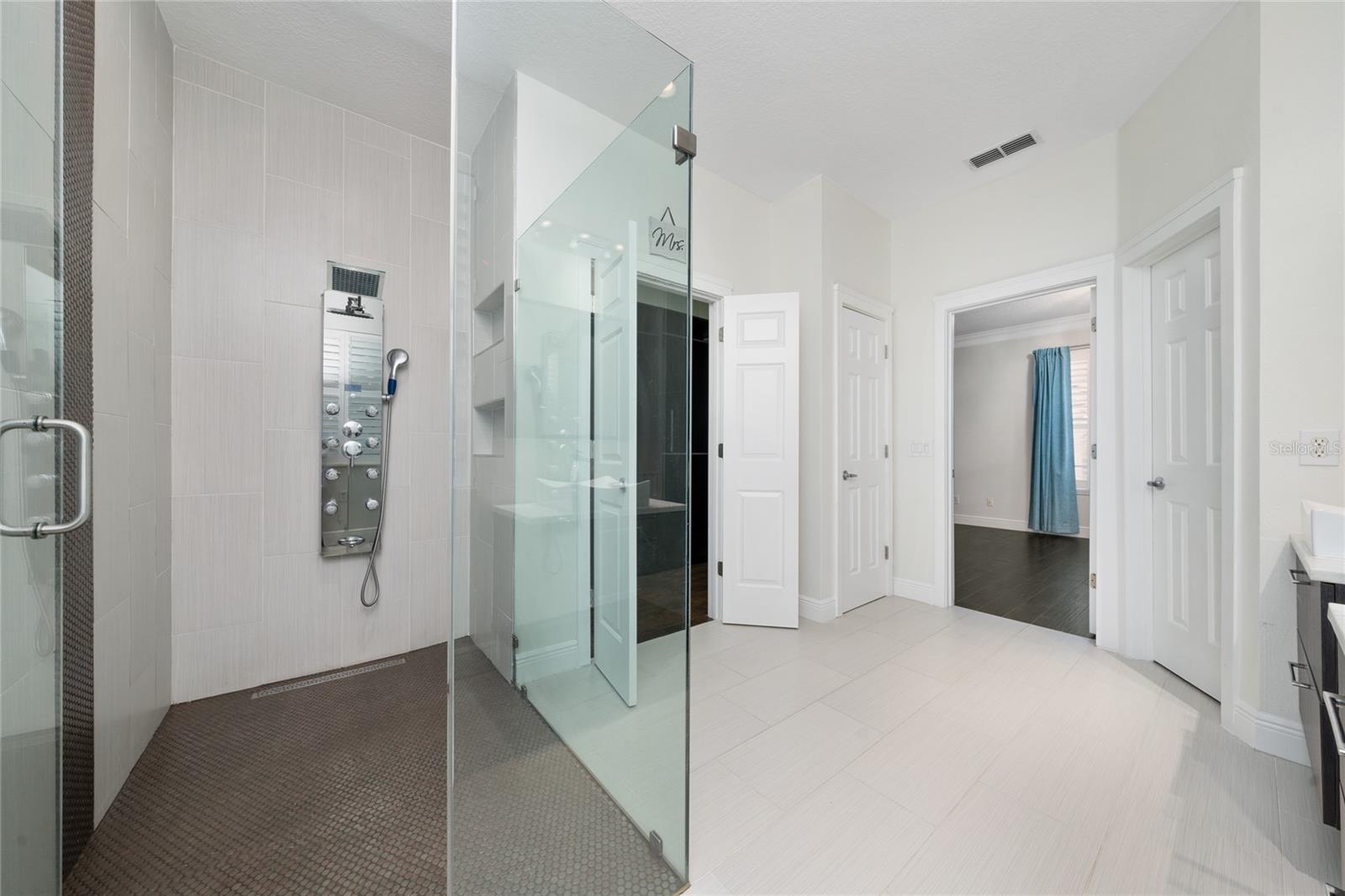 Image 15 of 29 For 8374 Bowden Way