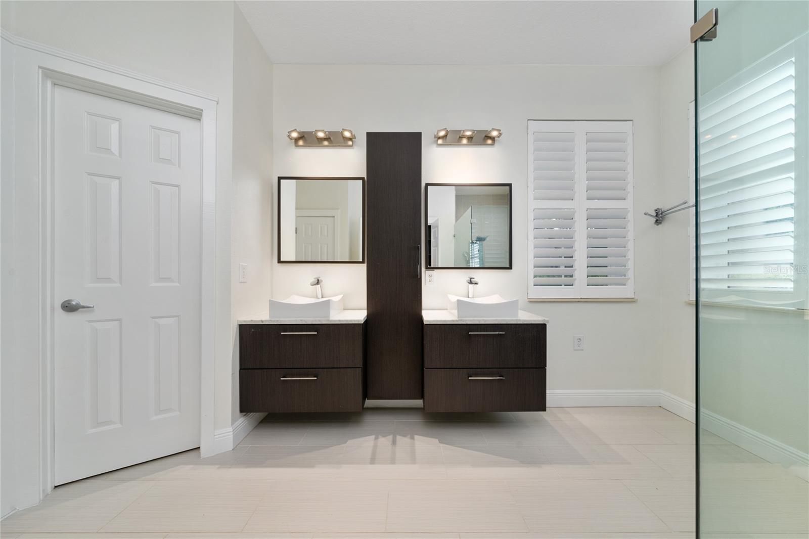 Image 16 of 29 For 8374 Bowden Way