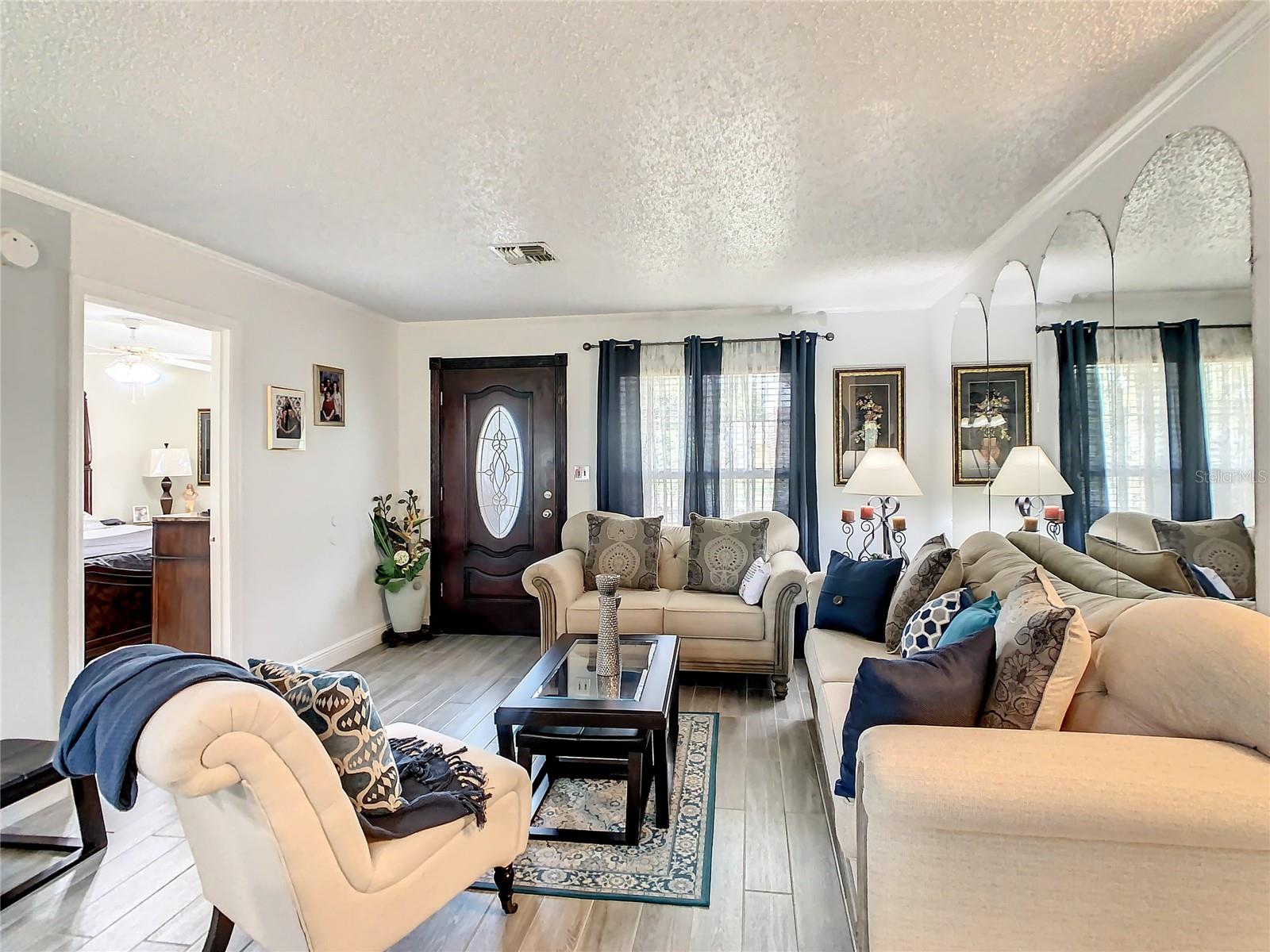 Image 12 of 48 For 624 Royal Palm Drive