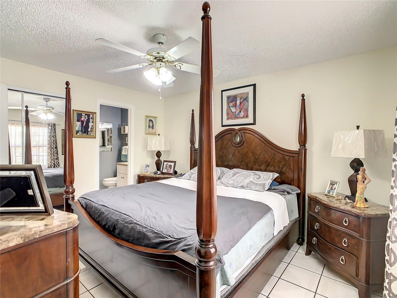 Image 17 of 48 For 624 Royal Palm Drive