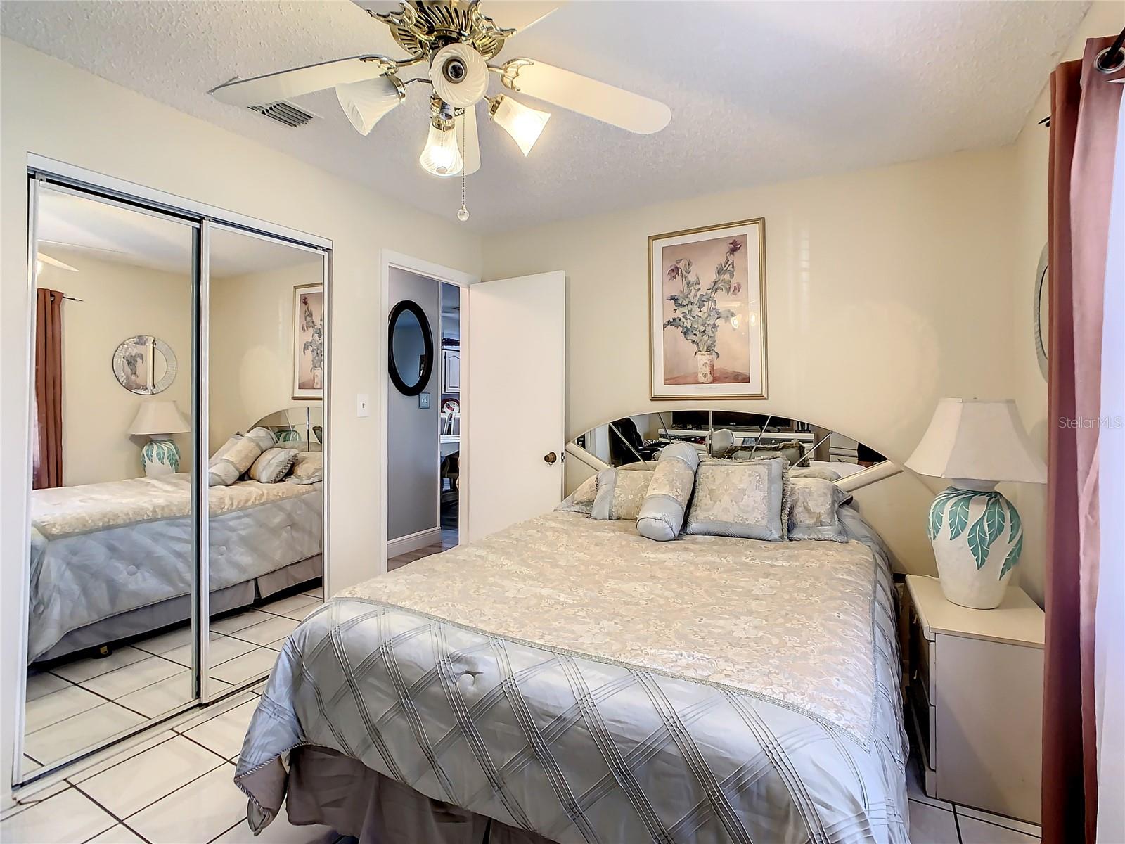 Image 19 of 48 For 624 Royal Palm Drive