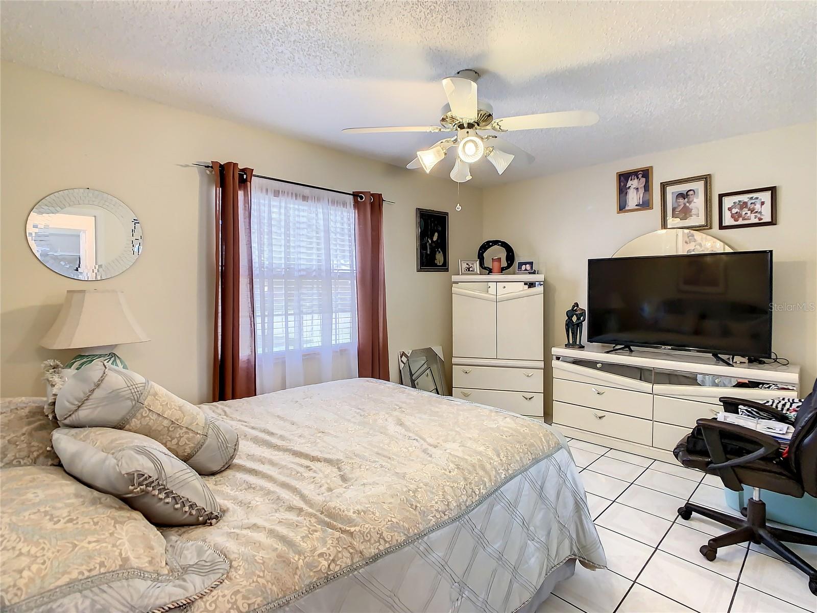 Image 21 of 48 For 624 Royal Palm Drive
