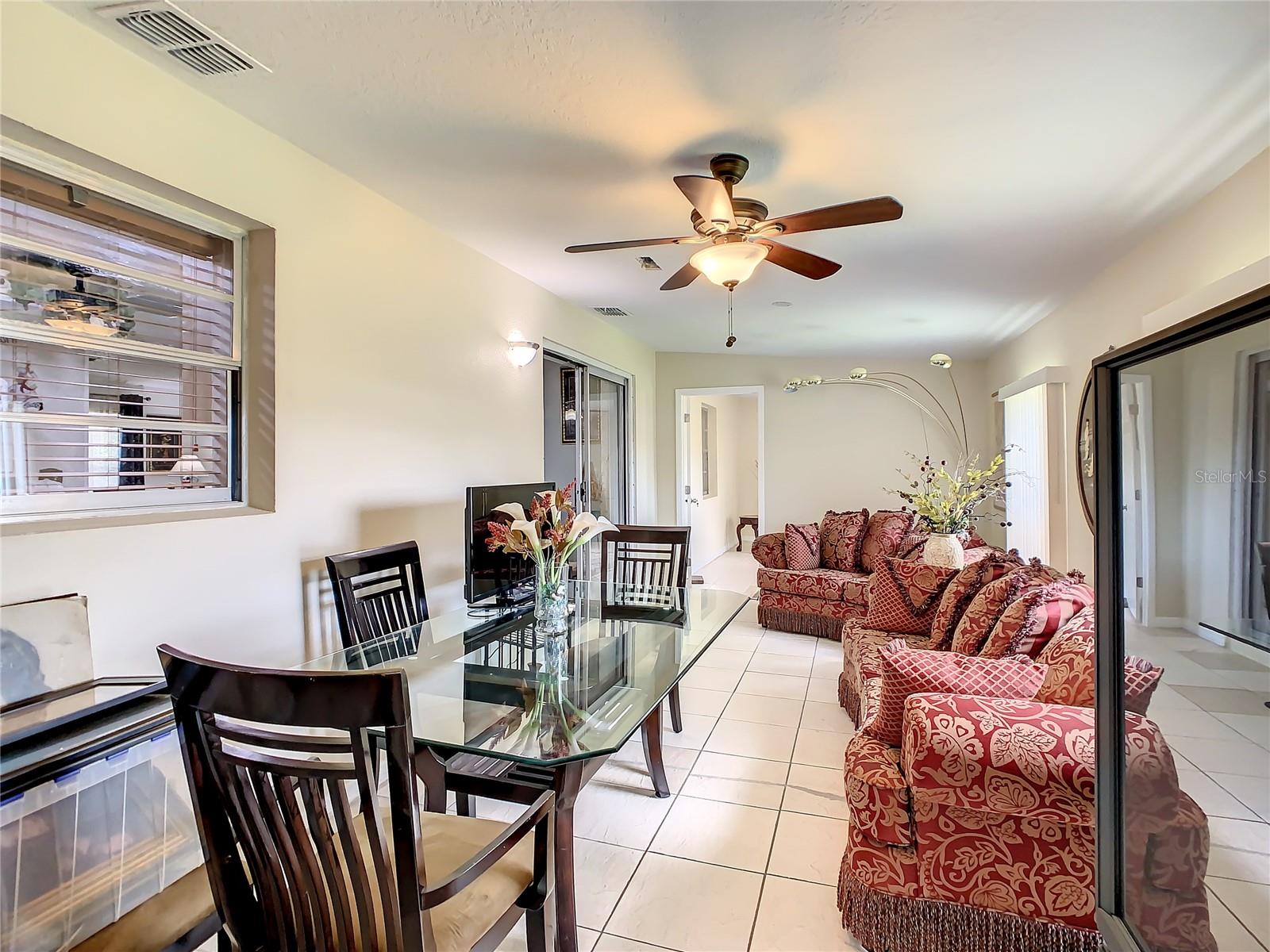 Image 24 of 48 For 624 Royal Palm Drive