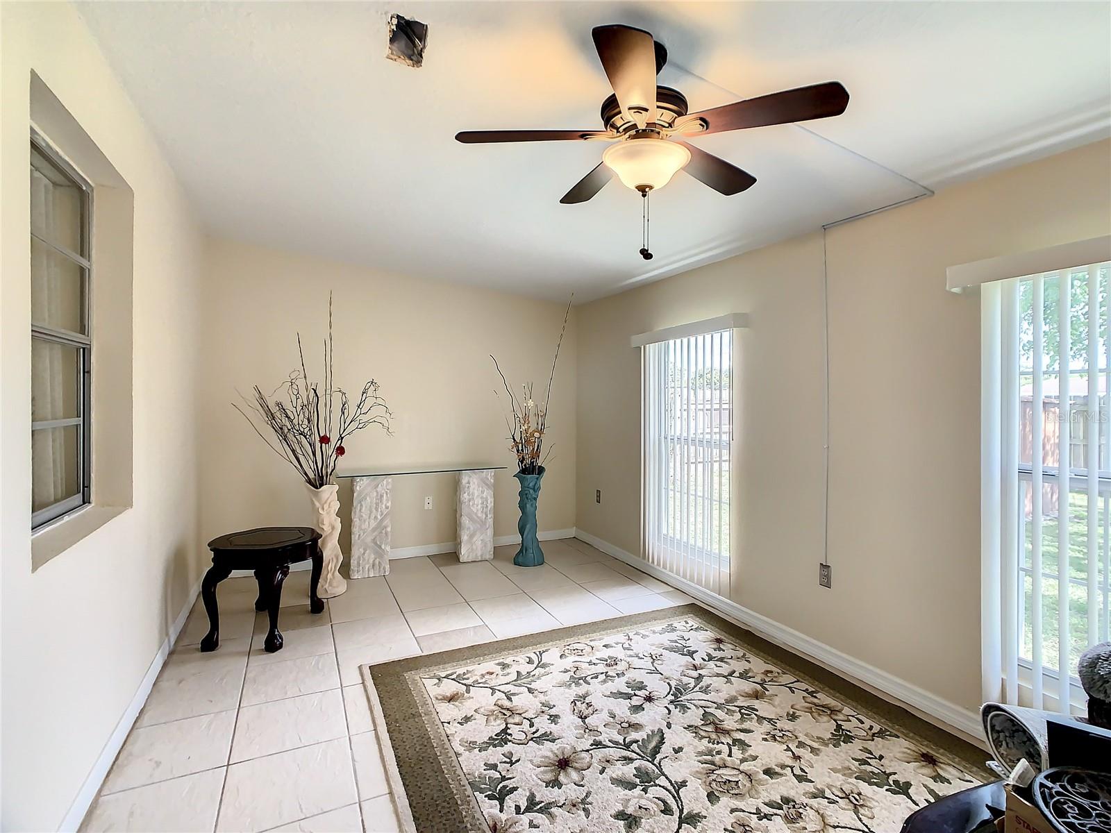 Image 26 of 48 For 624 Royal Palm Drive