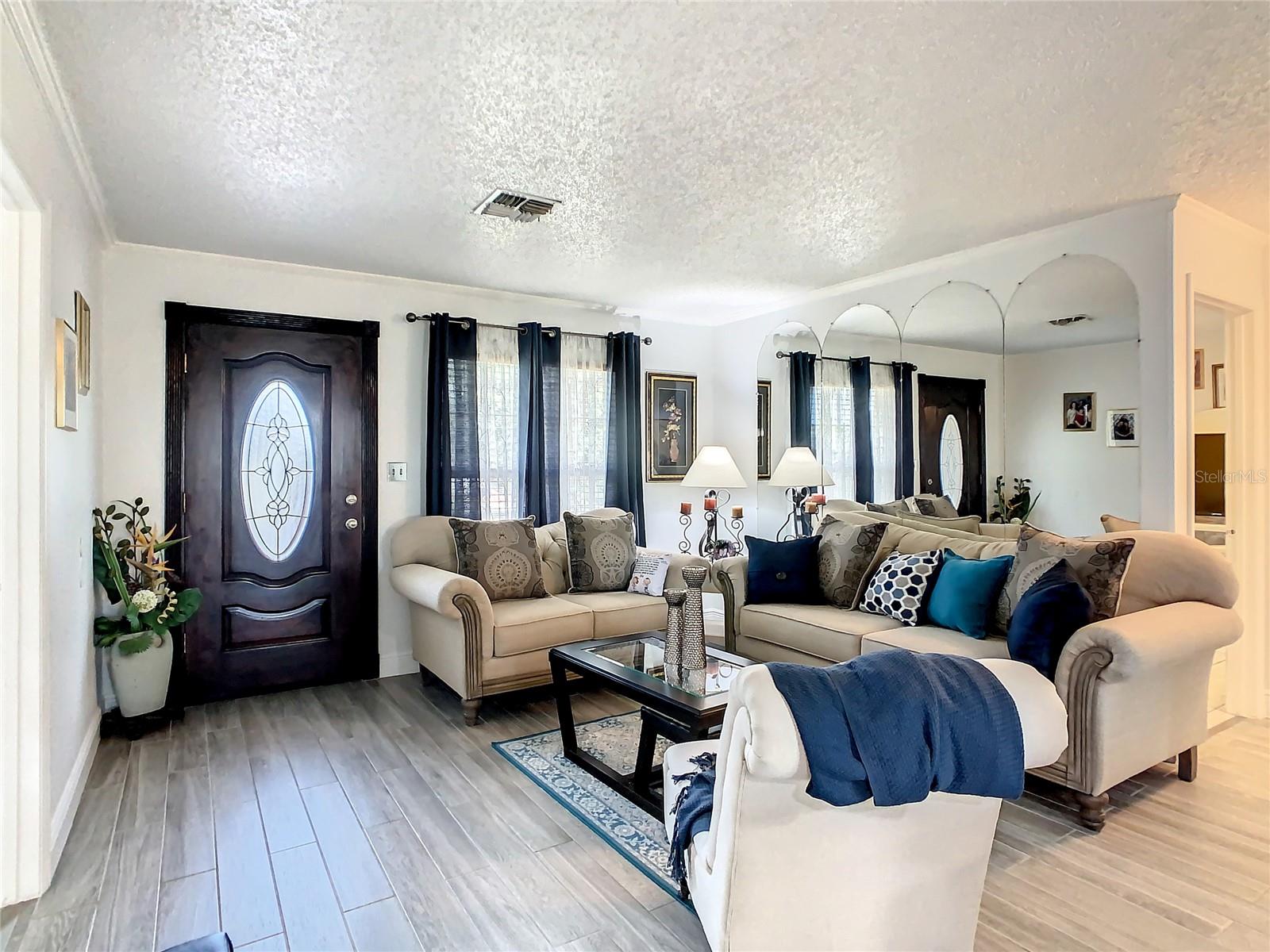 Image 3 of 48 For 624 Royal Palm Drive