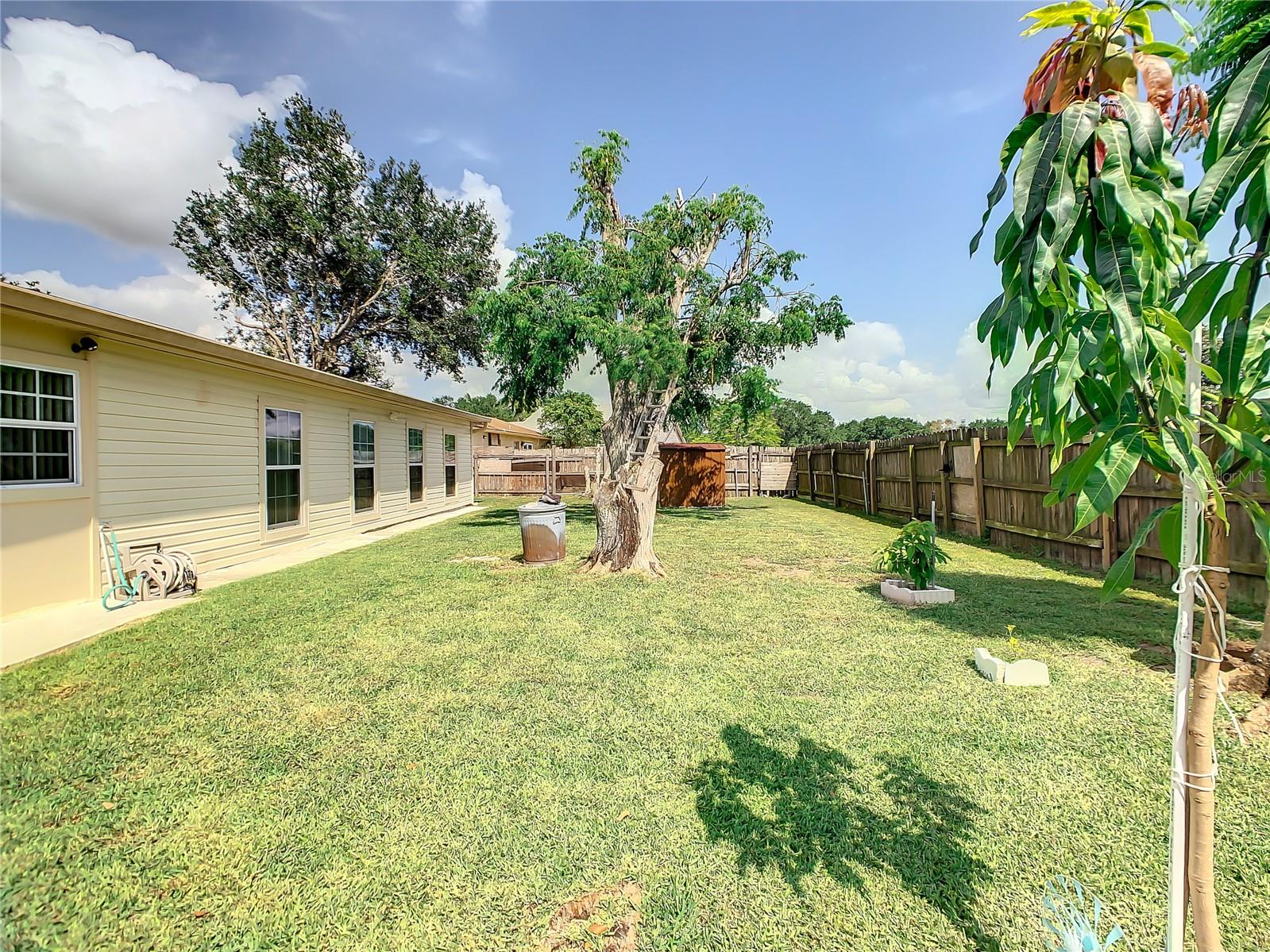 Image 33 of 48 For 624 Royal Palm Drive