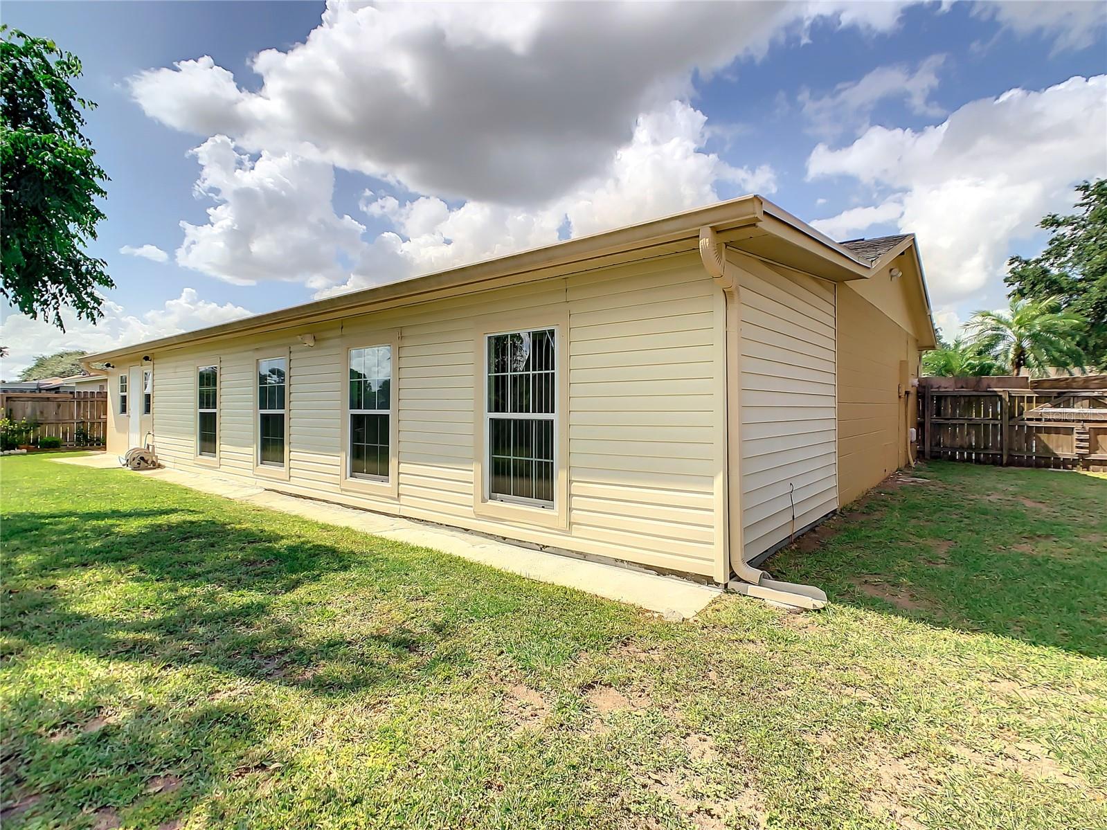 Image 36 of 48 For 624 Royal Palm Drive