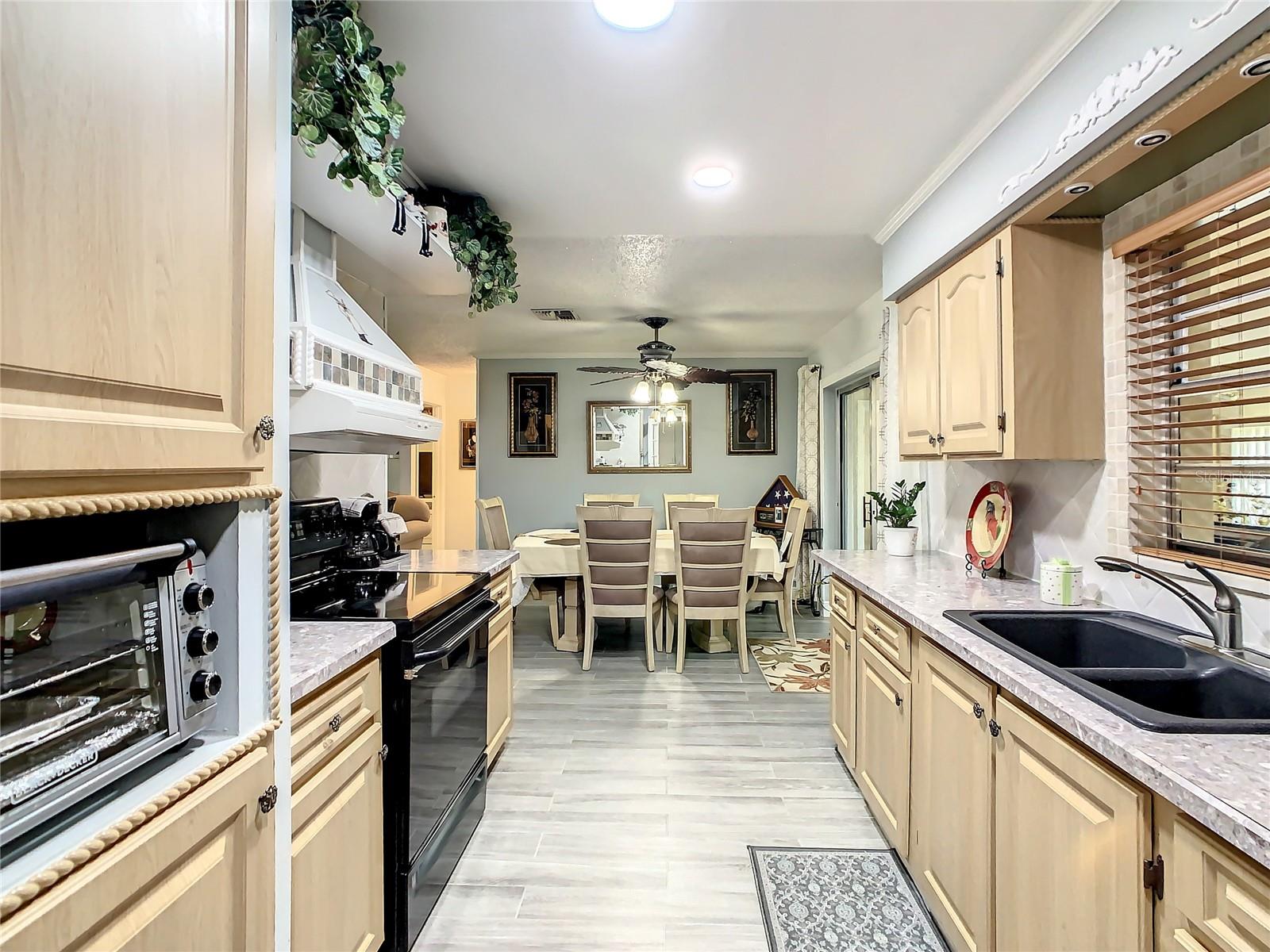 Image 7 of 48 For 624 Royal Palm Drive