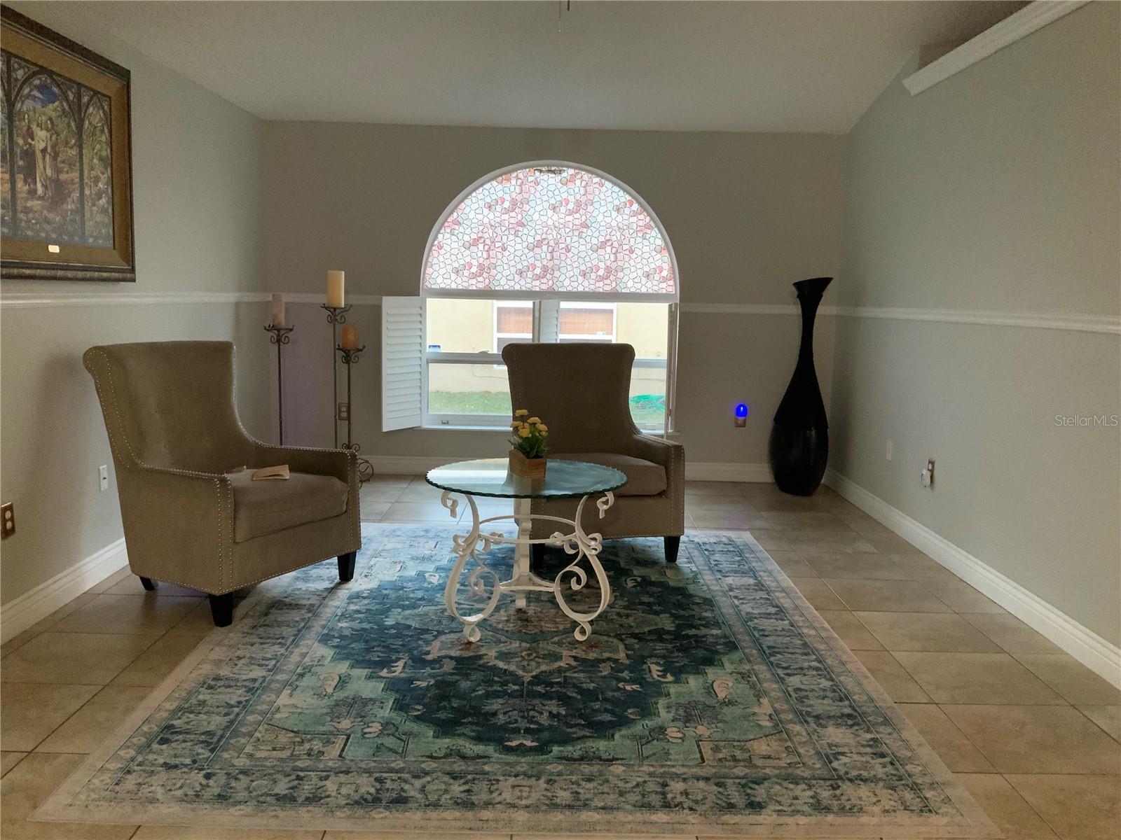 Image 13 of 24 For 856 Jarnac Drive
