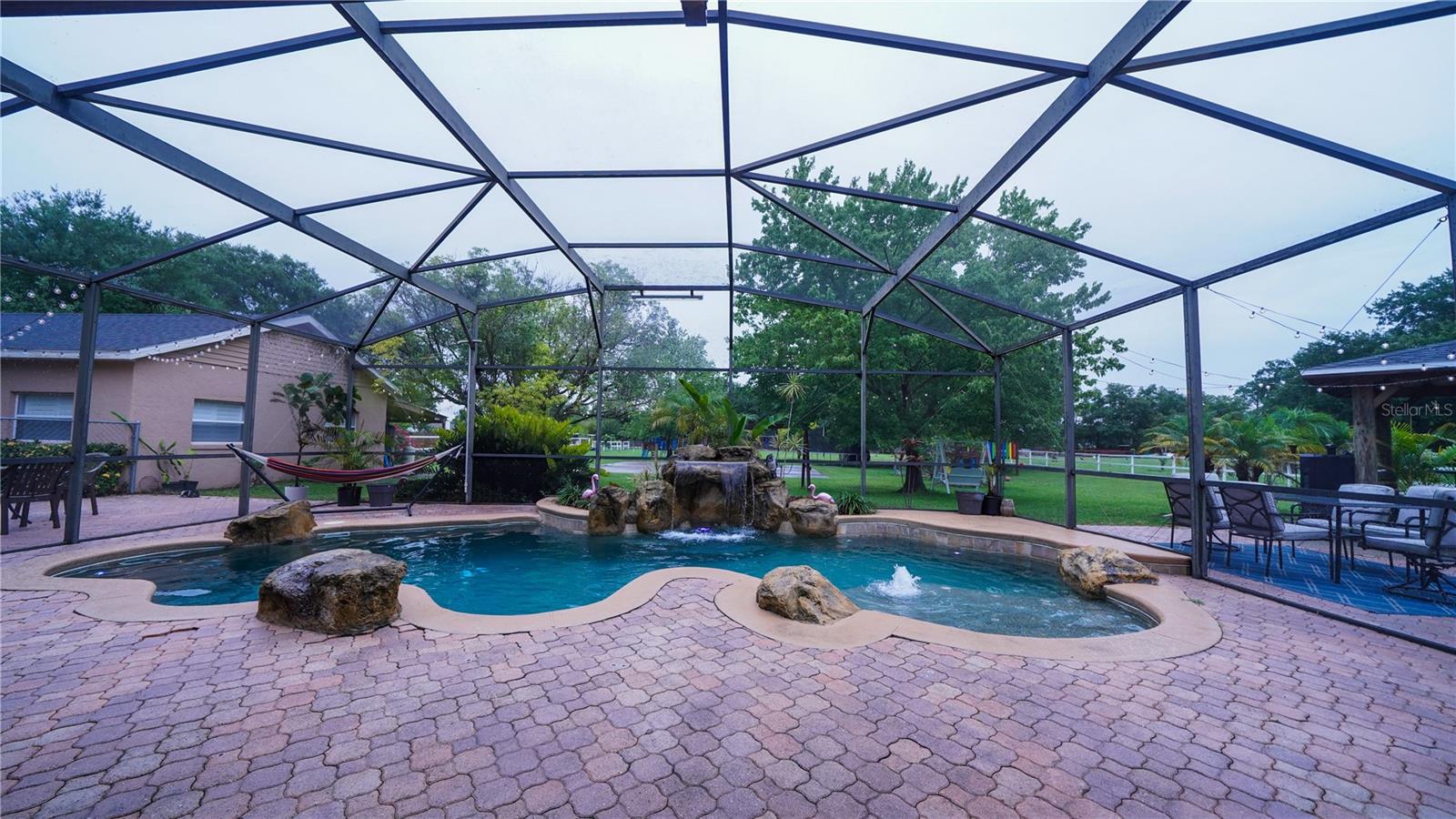 Image 11 of 64 For 2851 Granada Boulevard