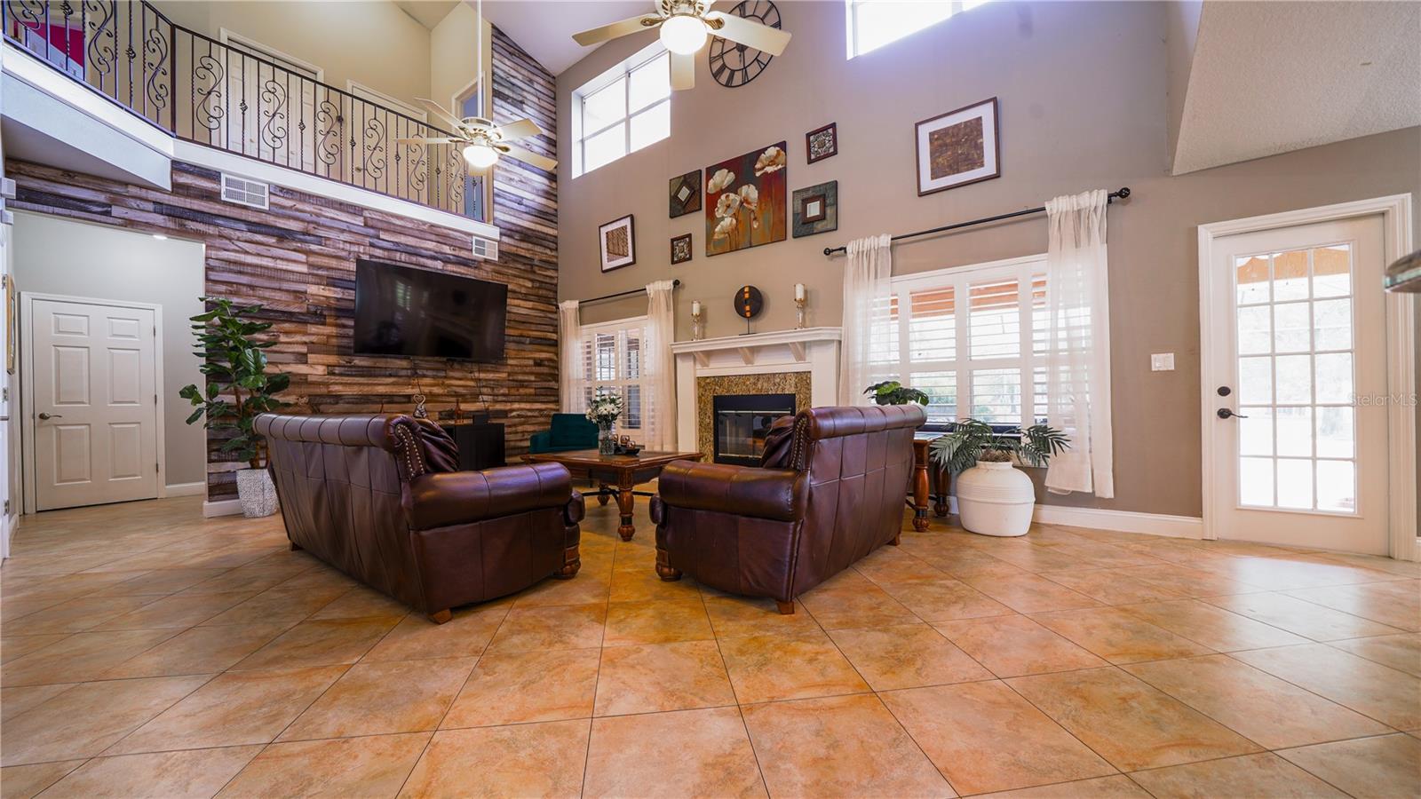 Image 13 of 64 For 2851 Granada Boulevard