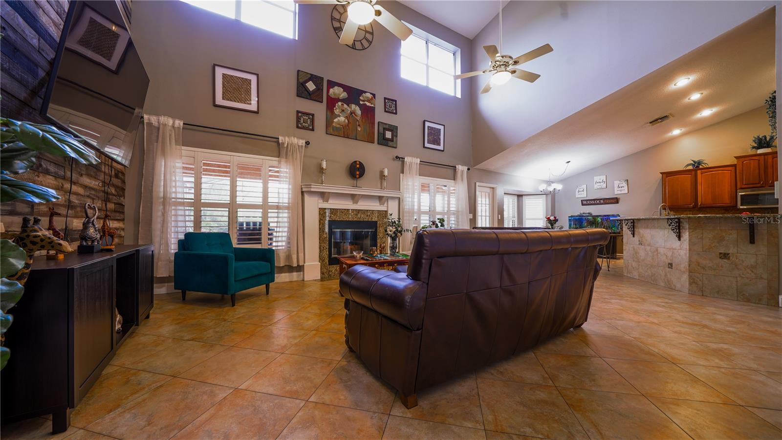 Image 15 of 64 For 2851 Granada Boulevard