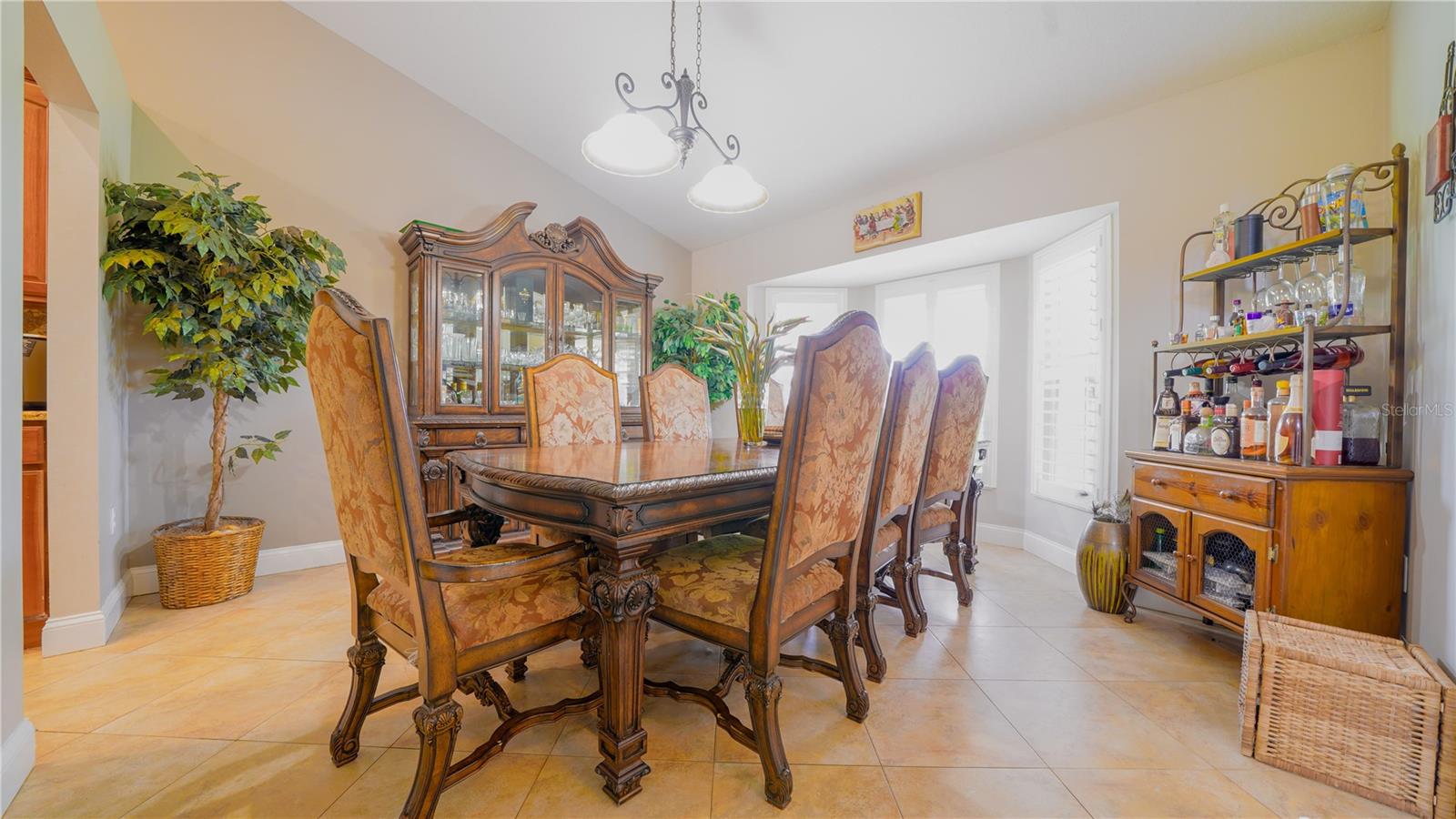 Image 18 of 64 For 2851 Granada Boulevard