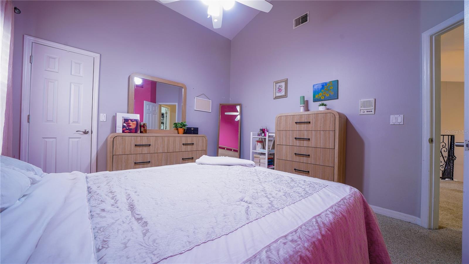 Image 20 of 64 For 2851 Granada Boulevard