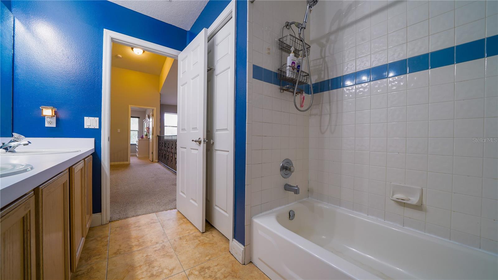Image 24 of 64 For 2851 Granada Boulevard