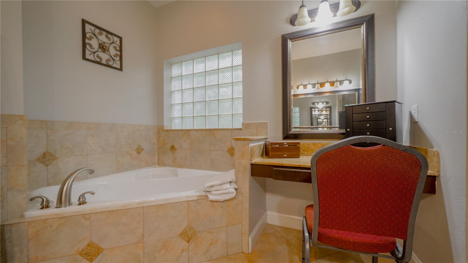 Image 30 of 64 For 2851 Granada Boulevard