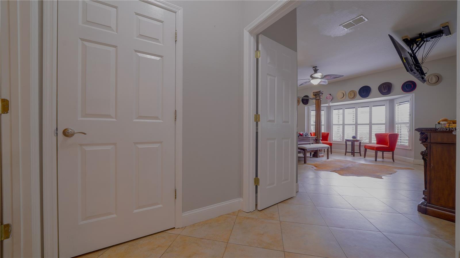 Image 34 of 64 For 2851 Granada Boulevard