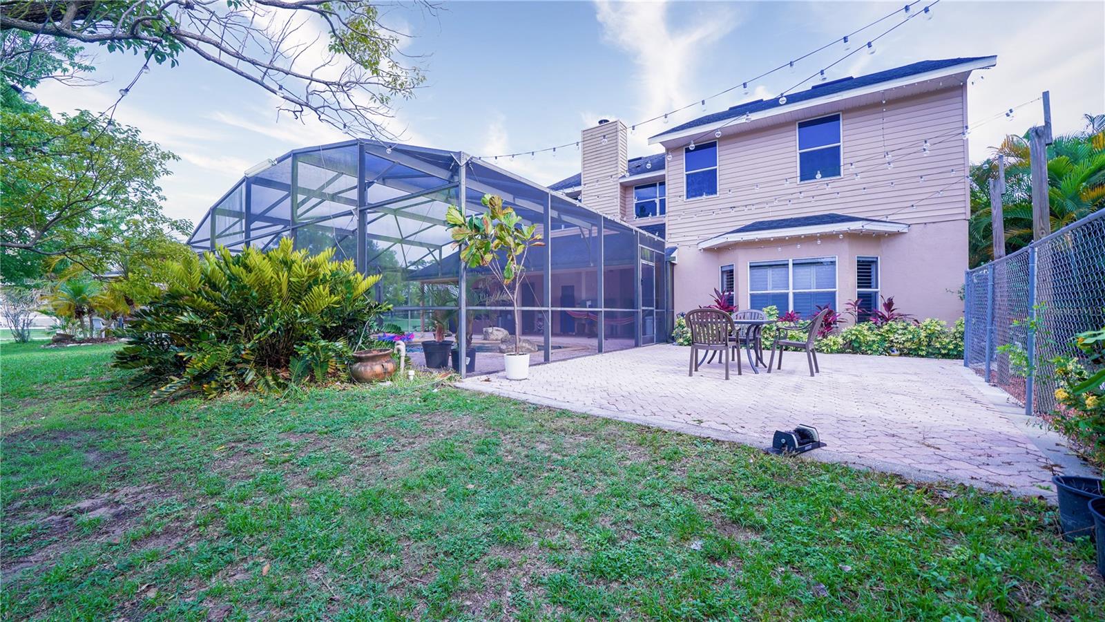 Image 79 of 87 For 2851 Granada Boulevard