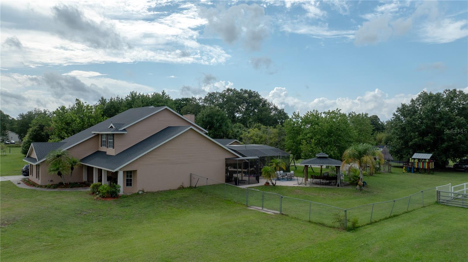 Image 8 of 64 For 2851 Granada Boulevard