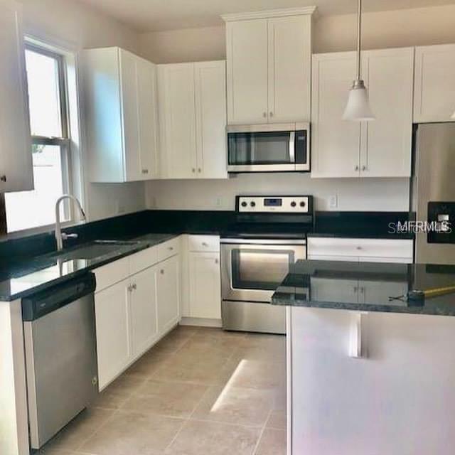 Image 3 of 12 For 14025 Millington Street
